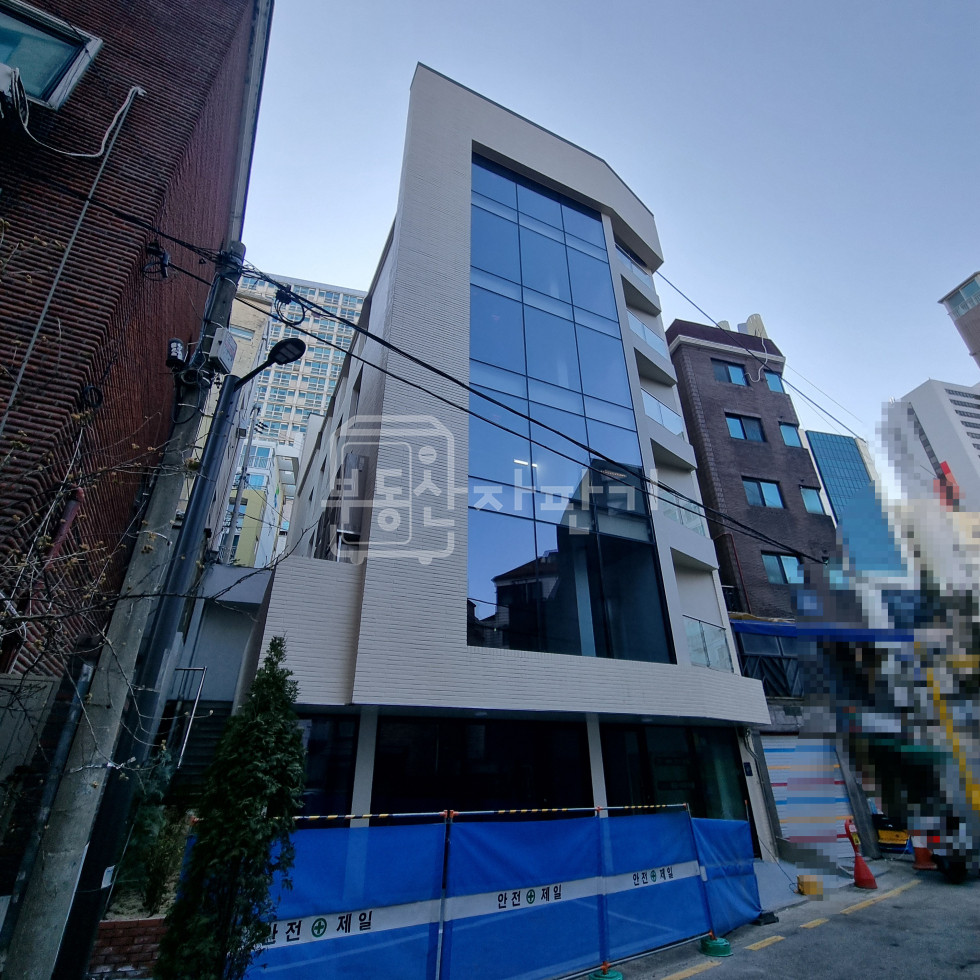 서울 강남구 논현동 언주역 7분, 지상5층~지하1층 리모델링건물 통임대 월세 매물번호 27431 사진 1