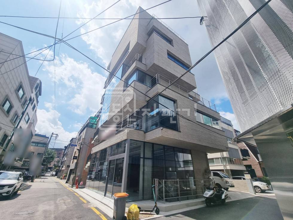 서울 강남구 신사동 압구정역10분, 지상5층~지하2층 신축건물 통임대 월세 매물번호 22258 사진 1