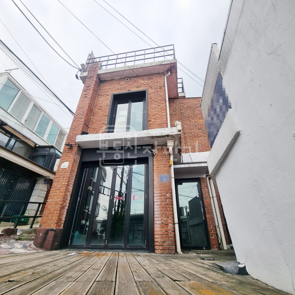 서울 용산구 이태원동 이태원역 3분, 지상1층~지상2층 단독건물 통임대 월세 매물번호 27935 사진 1