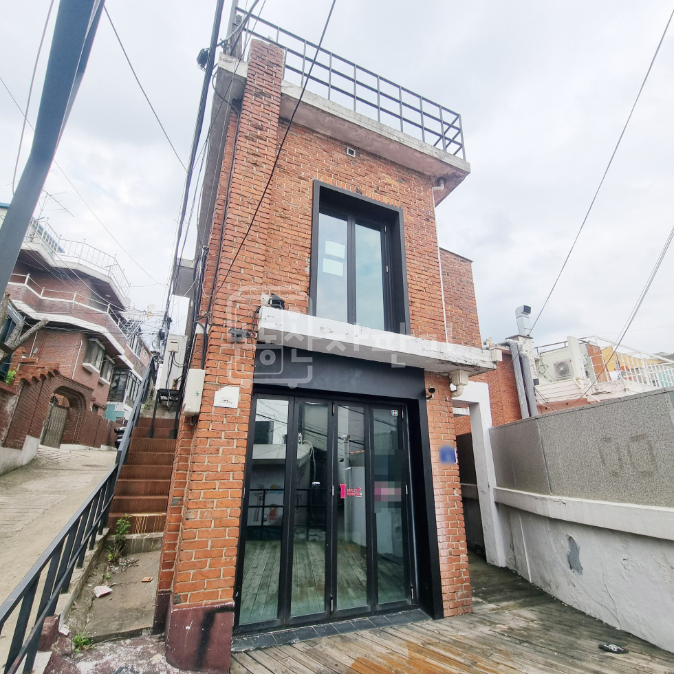 서울 용산구 이태원동 이태원역 3분, 지상1층~지상2층 단독건물 통임대 월세 매물번호 27935 사진 2