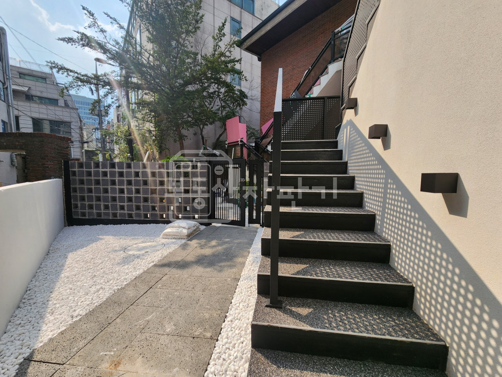 서울 강남구 역삼동 역삼역 도보 4분, 역세권, 지상2층 건물 준통임대 월세 매물번호 27918 사진 5