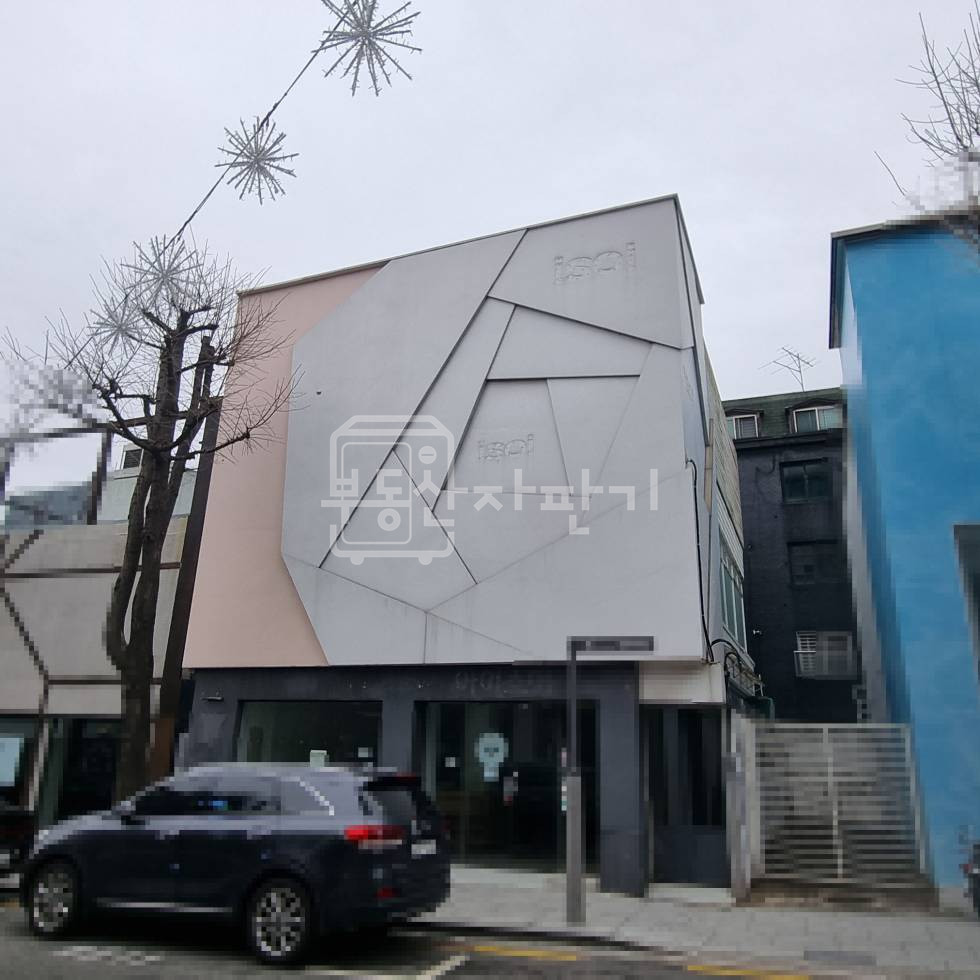 서울 강남구 신사동 가로수길 메인도로 중앙 지하1층~3층 건물전체 월세 매물번호 21649 사진 3
