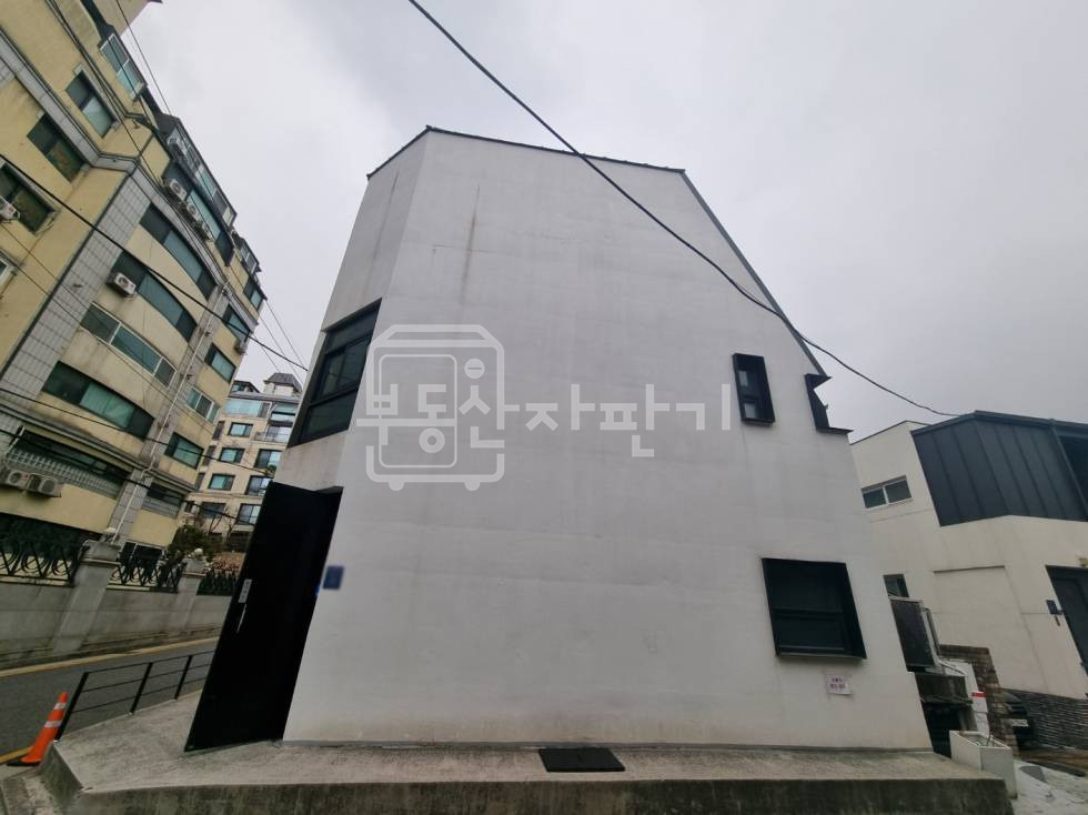 서울 강남구 청담동 청담동명품거리 인근, 지상4층~지하1층 단독건물 통임대 월세 매물번호 18442 사진 4