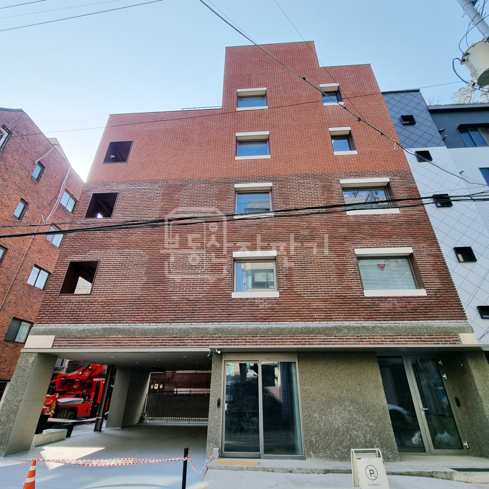 서울 강남구 도곡동 매봉역 7분, 지상5층~지하1층 리모델링건물 통임대 월세 매물번호 25656 사진 2