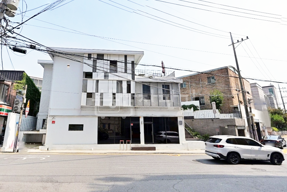 서울 강남구 역삼동 언주역 도보 6분 코너건물 이면도로, 지상2층~지하1층 통임대 월세 매물번호 27444 사진 1