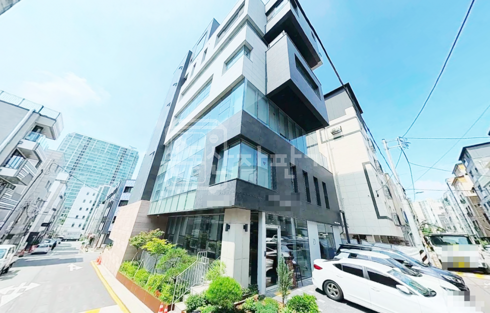 서울 송파구 가락동 가락시장/경찰병원역 5분, 지상7층건물 준통임대(6,7층제외) 월세 매물번호 28331 사진 1