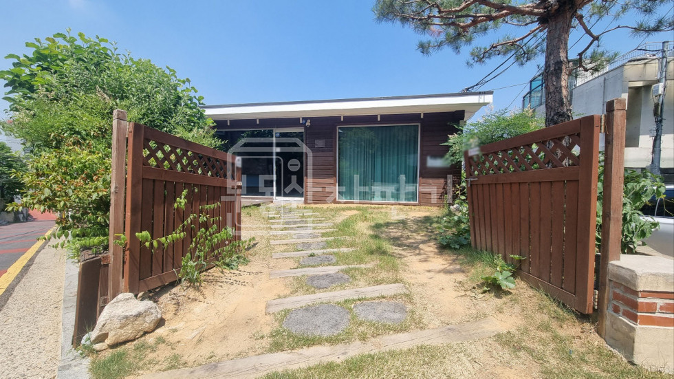 서울 강남구 역삼동 신논현역 6분, 국기원 인근, 지상1층 단독건물 통임대 월세 매물번호 26954 사진 1