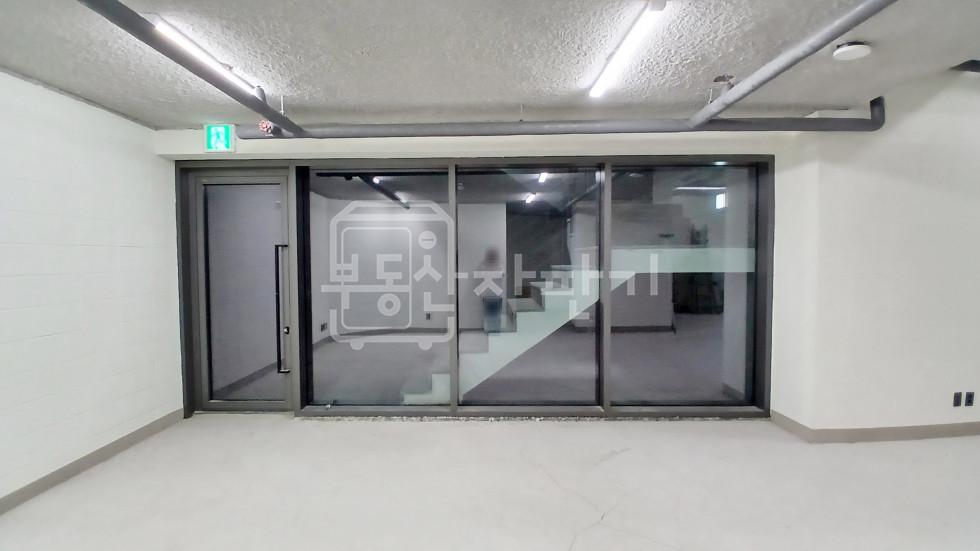 서울 강남구 역삼동 역삼역 2분, 대로변, 지상15층건물 준통임대(지하1층~지상5층임대) 월세 매물번호 28294 사진 4