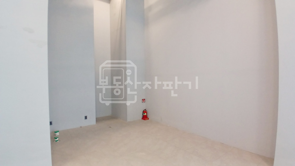 서울 강남구 역삼동 역삼역 2분, 대로변, 지상15층건물 준통임대(지하1층~지상5층임대) 월세 매물번호 28294 사진 14