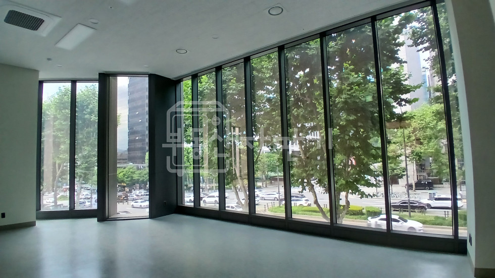 서울 강남구 역삼동 역삼역 2분, 대로변, 지상15층건물 준통임대(지하1층~지상5층임대) 월세 매물번호 28294 사진 20