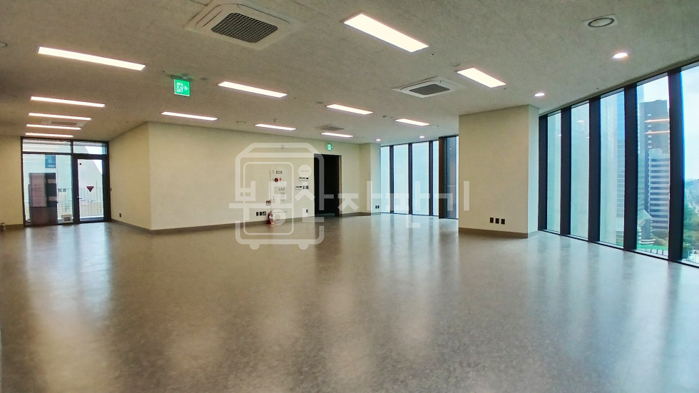 서울 강남구 역삼동 역삼역 2분, 대로변, 지상15층건물 준통임대(지하1층~지상5층임대) 월세 매물번호 28294 사진 31