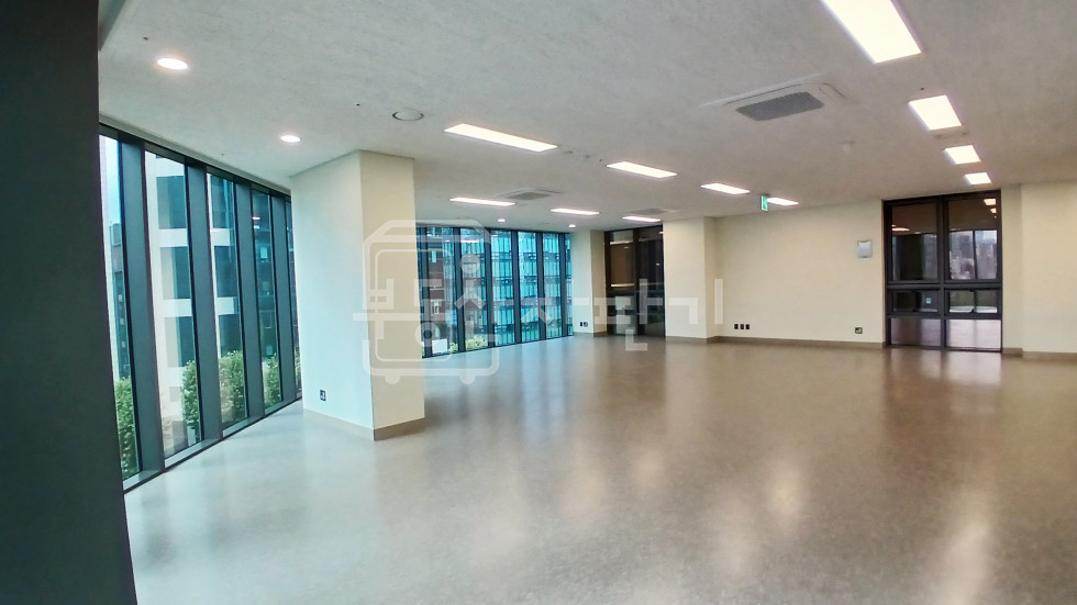 서울 강남구 역삼동 역삼역 2분, 대로변, 지상15층건물 준통임대(지하1층~지상5층임대) 월세 매물번호 28294 사진 33