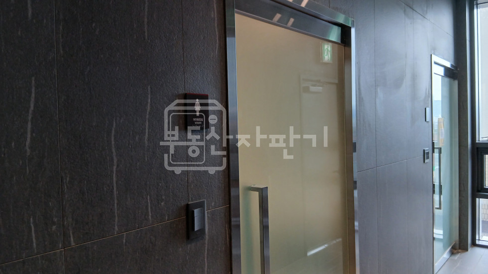 서울 강남구 역삼동 역삼역 2분, 대로변, 지상15층건물 준통임대(지하1층~지상5층임대) 월세 매물번호 28294 사진 35