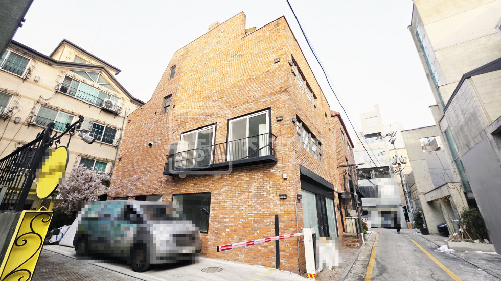 서울 강남구 신사동 압구정로데오역 7분, 지상4층~1층 단독건물 통임대 월세 매물번호 28163 사진 3