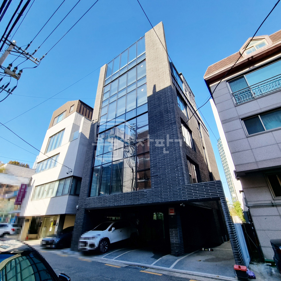 서울 서초구 서초동 양재역10분, 지상5층~지하1층 리모델링건물 통임대 월세 매물번호 26895 사진 1