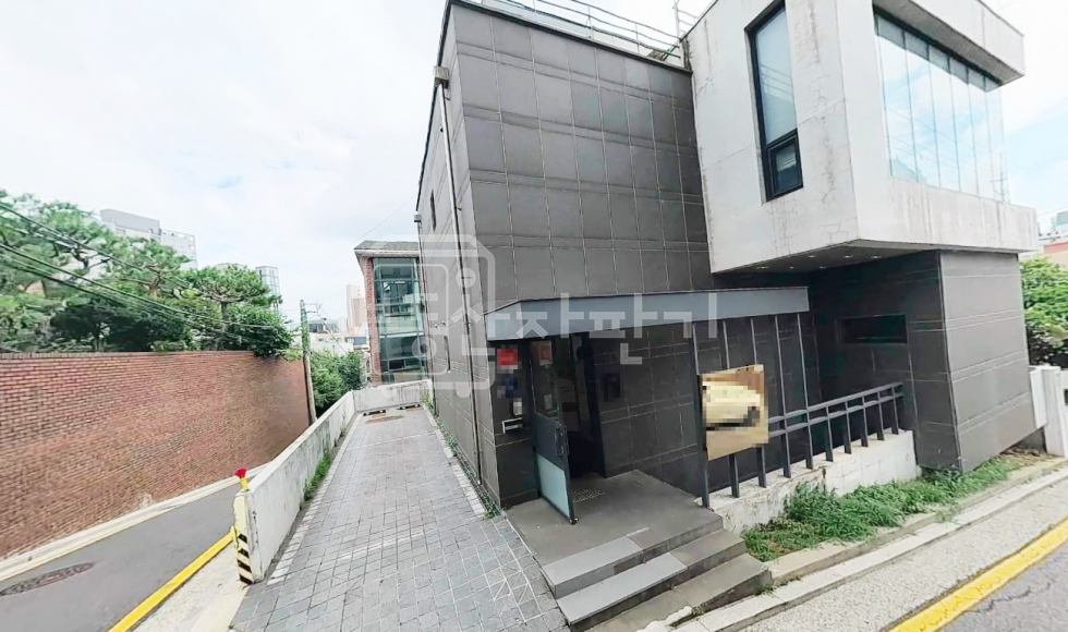 서울 강남구 역삼동 언주역 4분, 지상2층~지하1층 단독건물 통임대 월세 매물번호 28439 사진 1