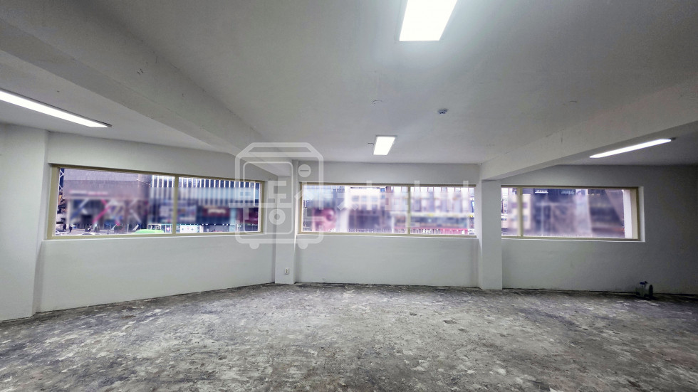 서울 강남구 신사동 신사역3분 가로수길, 지상5층, 지하1층 리모델링건물 통임대 월세 매물번호 16089 사진 14