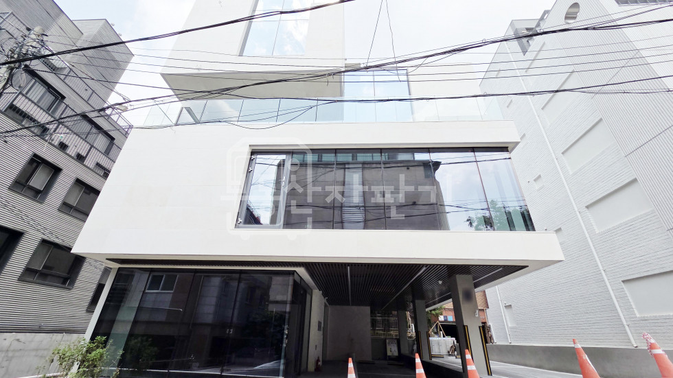 서울 강남구 역삼동 역삼역 7분, 지상5층~지하1층 신축건물 통임대 월세 매물번호 28352 사진 1