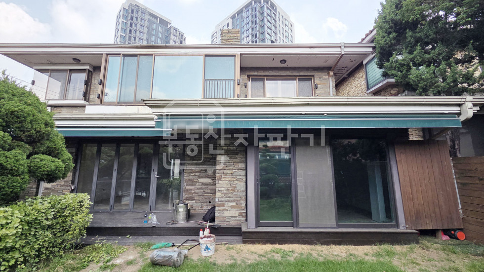 서울 강남구 삼성동 청담역 4분, 지상2층~지하1층 단독건물 통임대 월세 매물번호 28357 사진 1