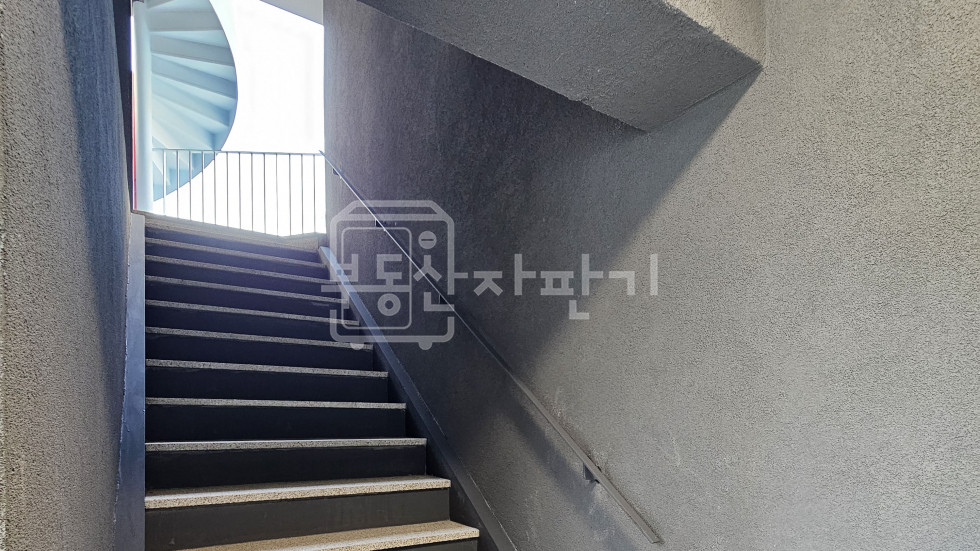 서울 강남구 신사동 신사역2분, 지상5층~지하1층 건물전체 통임대 월세 매물번호 25915 사진 11