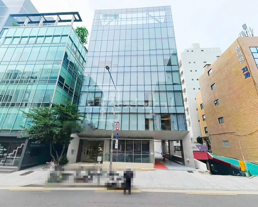 서울 강남구 역삼동 창업가거리교차로 대로변, 지상6층~지하1층 리모델링건물 통임대 월세 매물번호 19466 사진 1