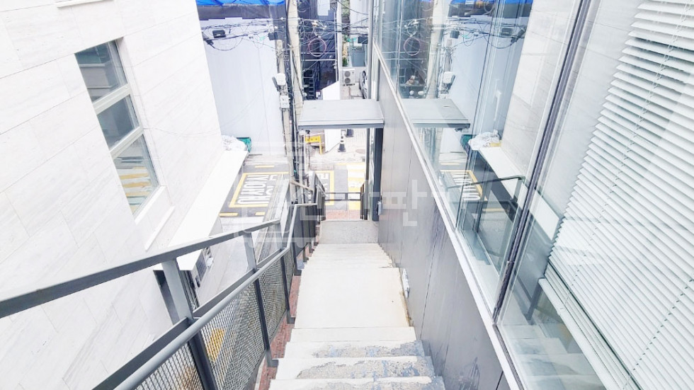 서울 강남구 신사동 압구정역 8분, 지상4층~1층 단독건물 통임대 월세 매물번호 22821 사진 9