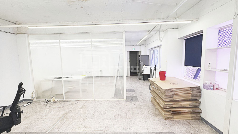 서울 강남구 도곡동 도곡1동주민센터 교차로 인근 대로변, 지상5층~지하1층 단독건물 통임대 월세 매물번호 27896 사진 3