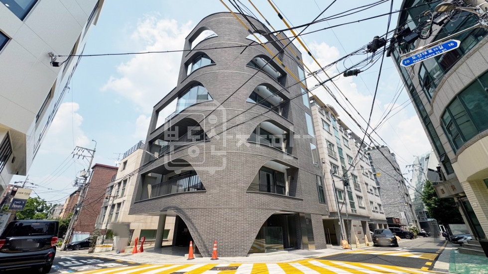 서울 강남구 신사동 압구정역 7분, 지상5층~지하2층 신축건물 통임대 월세 매물번호 27507 사진 1