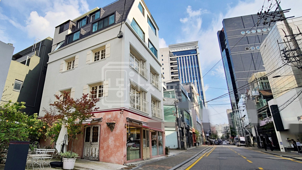 서울 강남구 신사동 압구정로데오역 7분, 지상5층~지하1층 단독건물 통임대 월세 매물번호 27426 사진 2