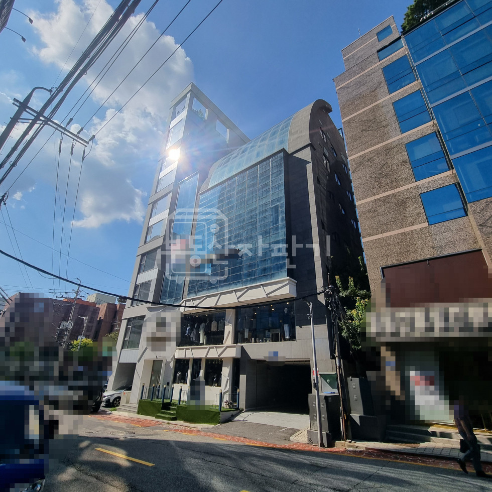 서울 강남구 논현동 학동역 도보 1분, 초역세권, 지상7층~지하2층 단독건물 통임대 월세 매물번호 23782 사진 3