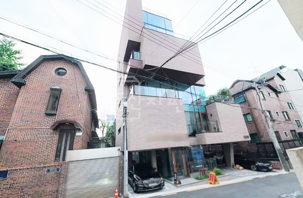 서울 강남구 청담동 강남구청역 3분, 지상5층~지하2층 신축건물 통임대 월세 매물번호 28480 사진 1