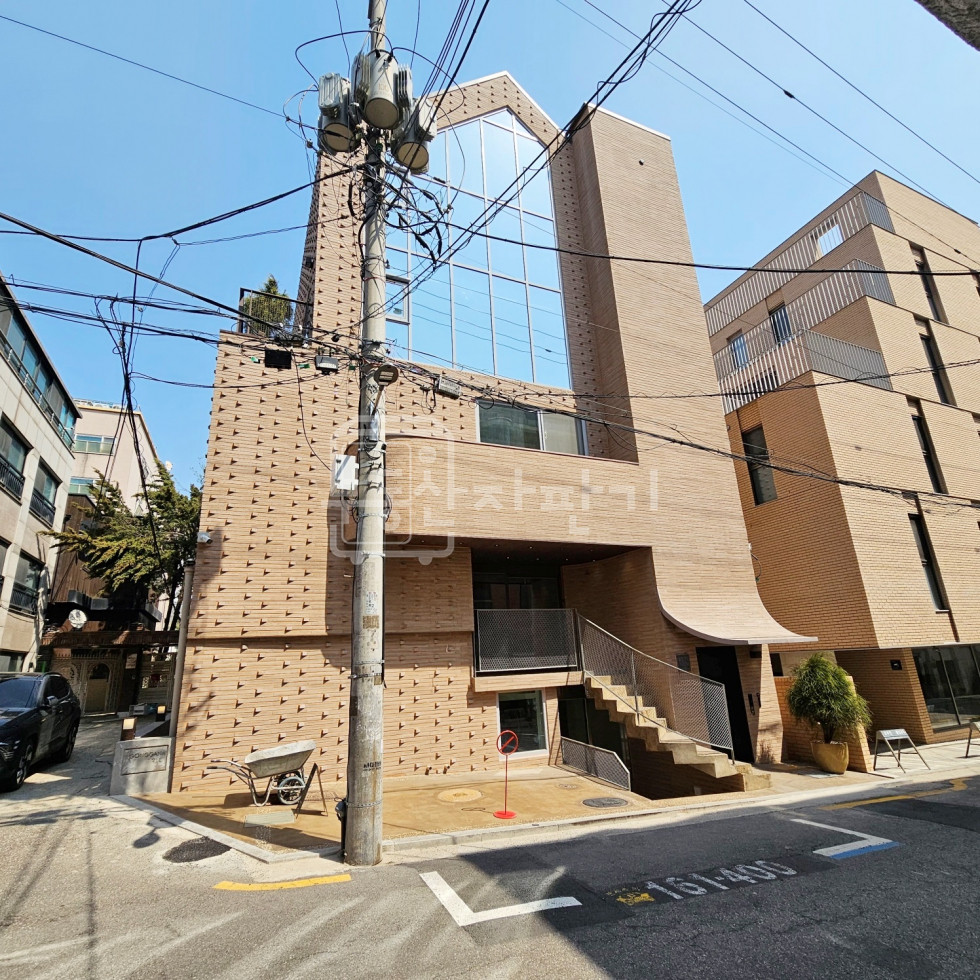 서울 강남구 삼성동 선정릉역 5분, 지상4층~지하1층 리모델링건물 통임대 월세 매물번호 27525 사진 1