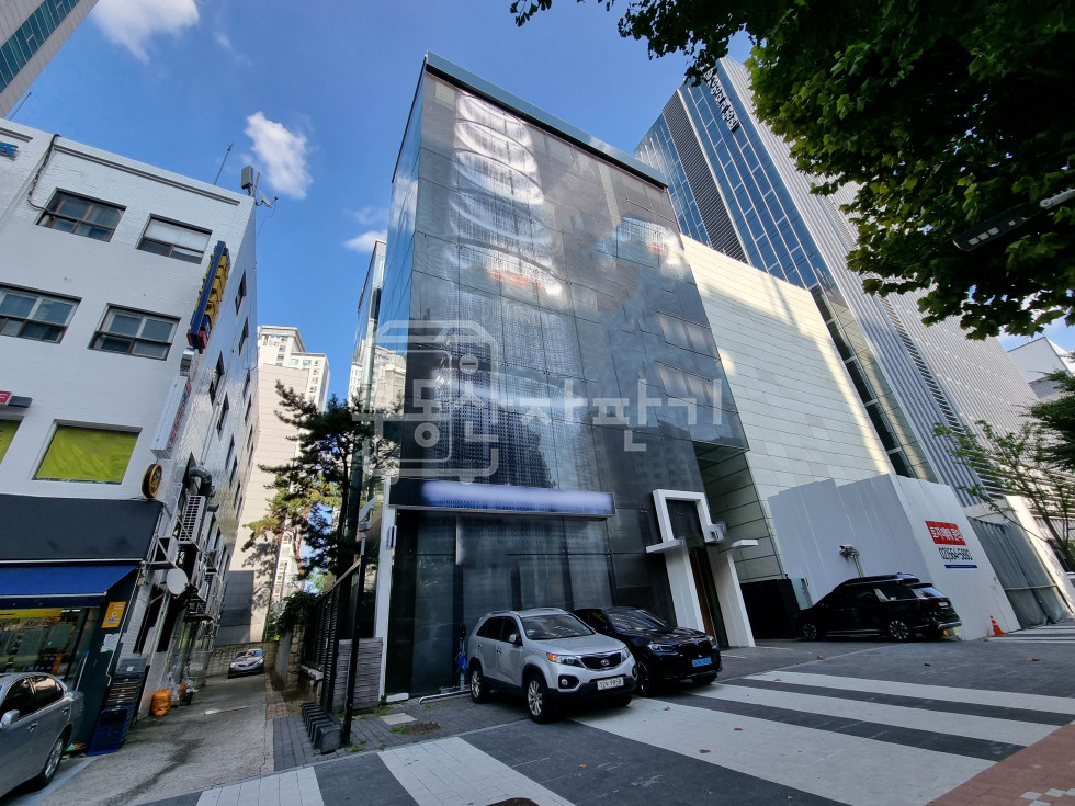 서울 강남구 청담동 청담역5분, 대로변, 지상5층~지하2층 단독건물 통임대 월세 매물번호 15839 사진 1