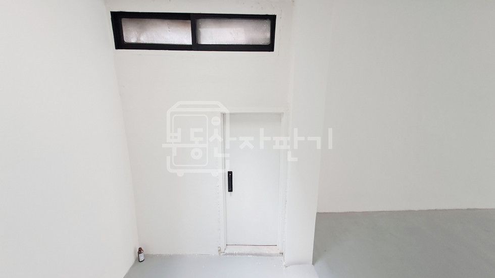 서울 강남구 신사동 신사역10분, 지상2층건물 준통임대(2층제외) 월세 매물번호 27872 사진 8